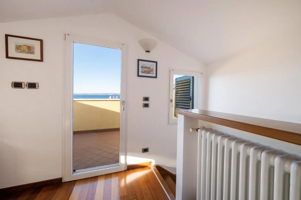 Apartmentsgarda - Baia Del Garda 5 Apartment Garda (Verona)