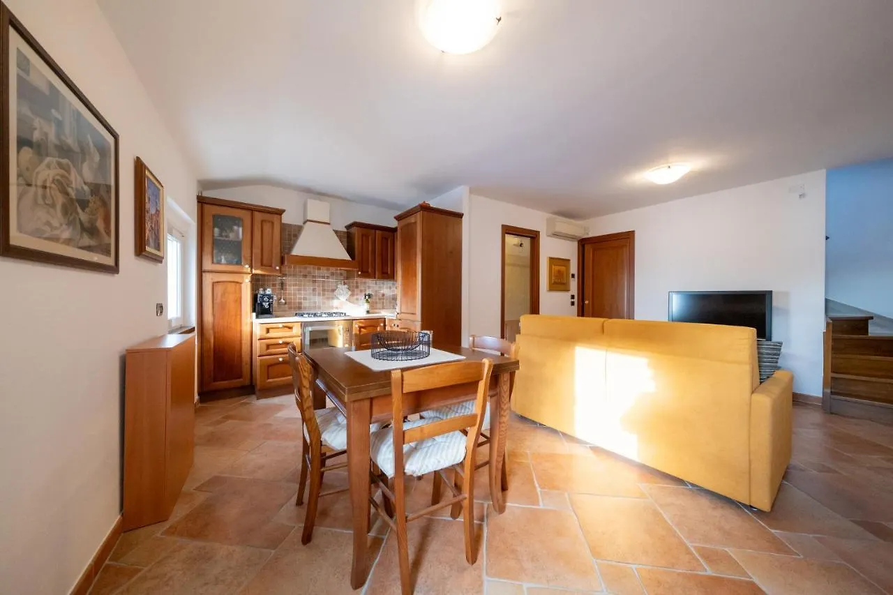 Apartmentsgarda - Baia Del Garda 5 Apartment Garda (Verona)