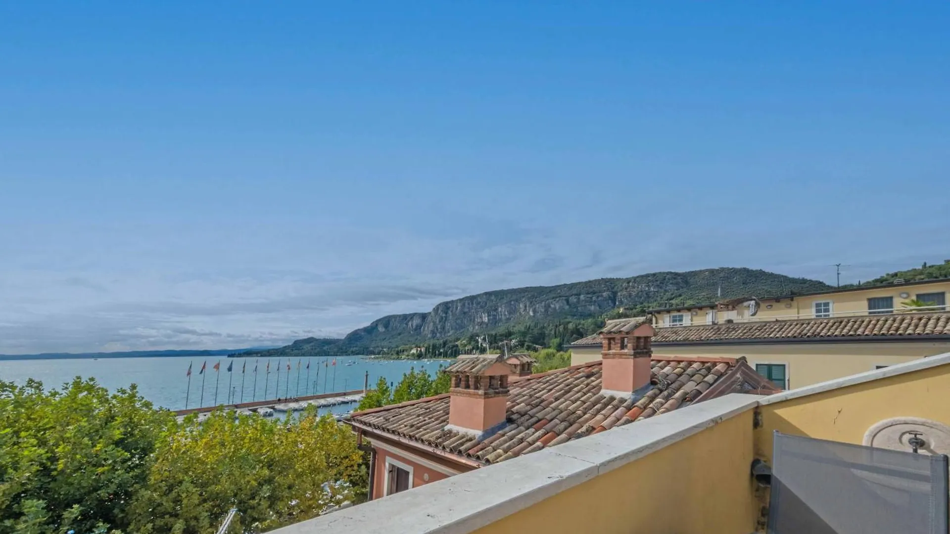 Apartment Apartmentsgarda - Baia Del Garda 5