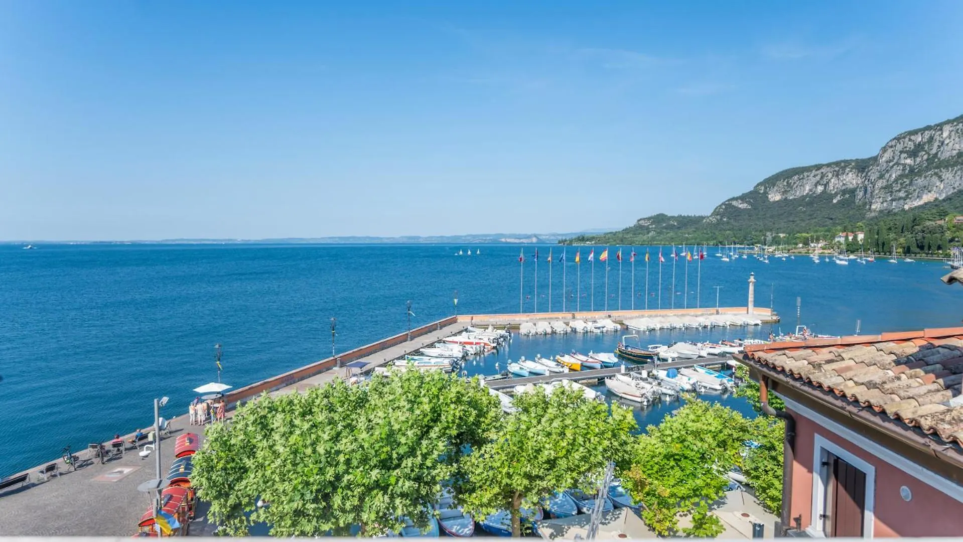 Apartmentsgarda - Baia Del Garda 5 elérhetőségei